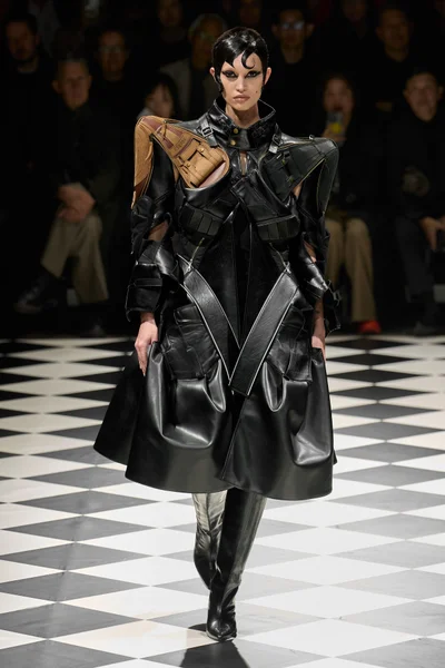 Look 20